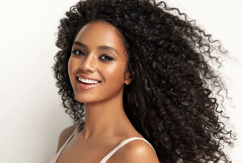 Trapianto di capelli afro